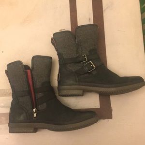 Ugg w Simmens Black